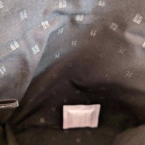 Givinchy pouch - Picture 8 of 13